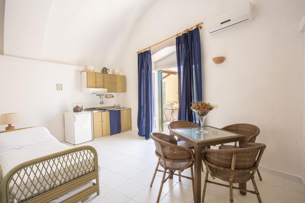 Appartamenti Casa Del Sole Sant'Angelo  Екстериор снимка