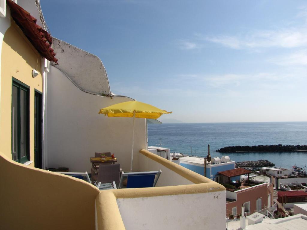 Appartamenti Casa Del Sole Sant'Angelo  Стая снимка
